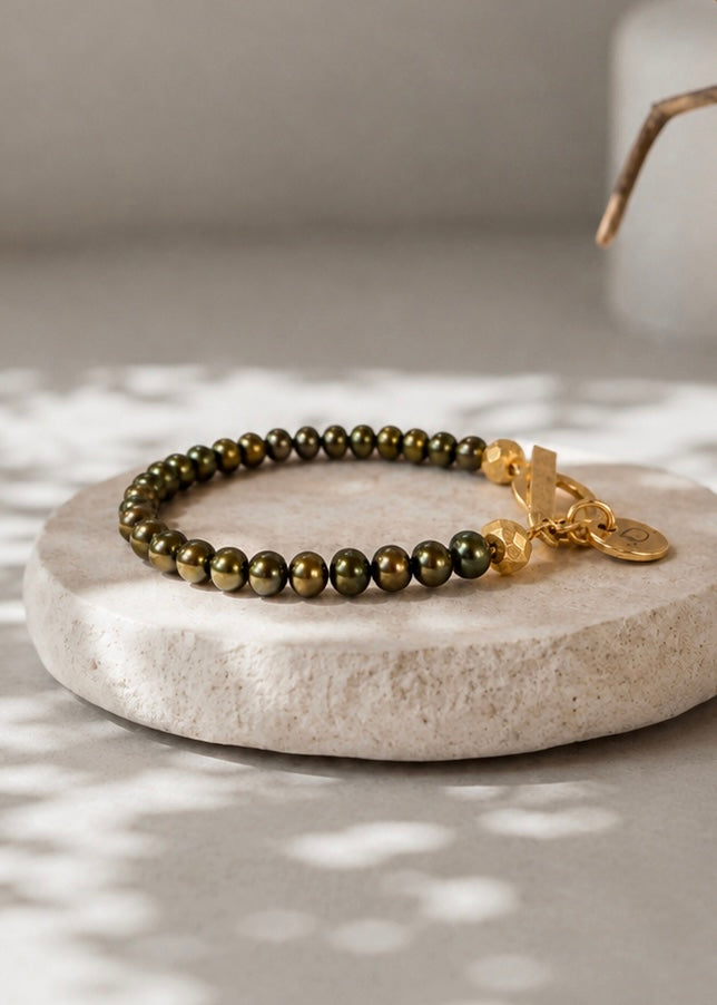 Day 20 - Olive Afterglow (with Bonus Bracelet)