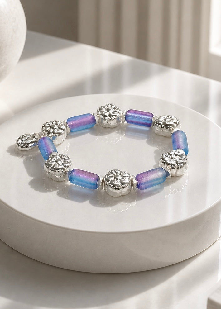 Meet Me in Periwinkle - NEW Silver Flower