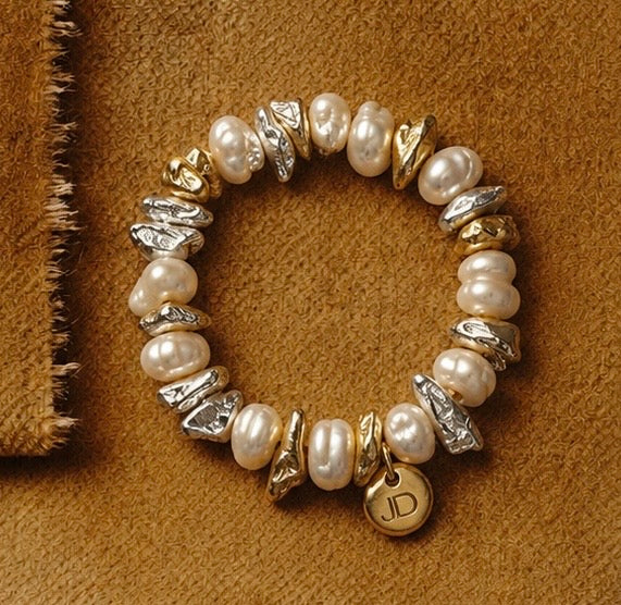 Poetic Pearl - Signature