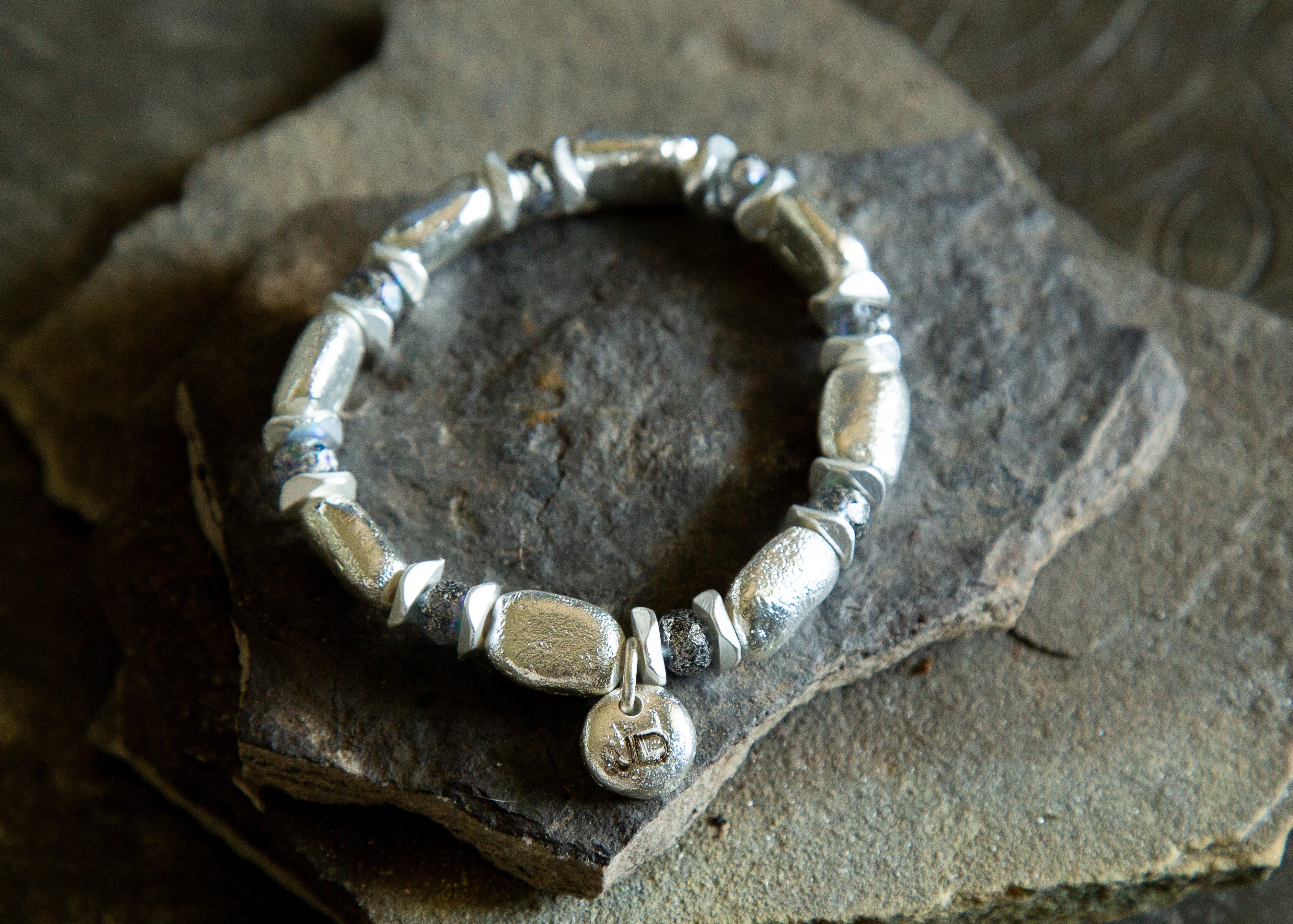 Signature Collection 03 - V